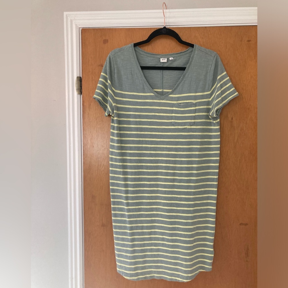 Gap striped t-shirt dress